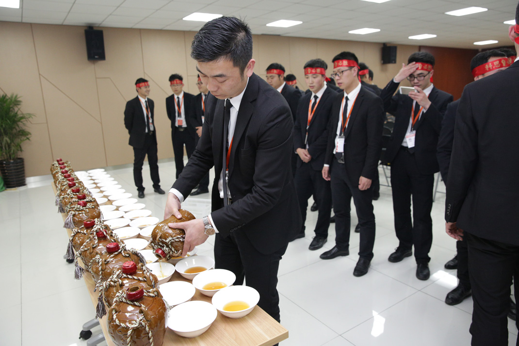 八年磨礪，劍指17——科恩電器2017年誓師大會隆重舉行